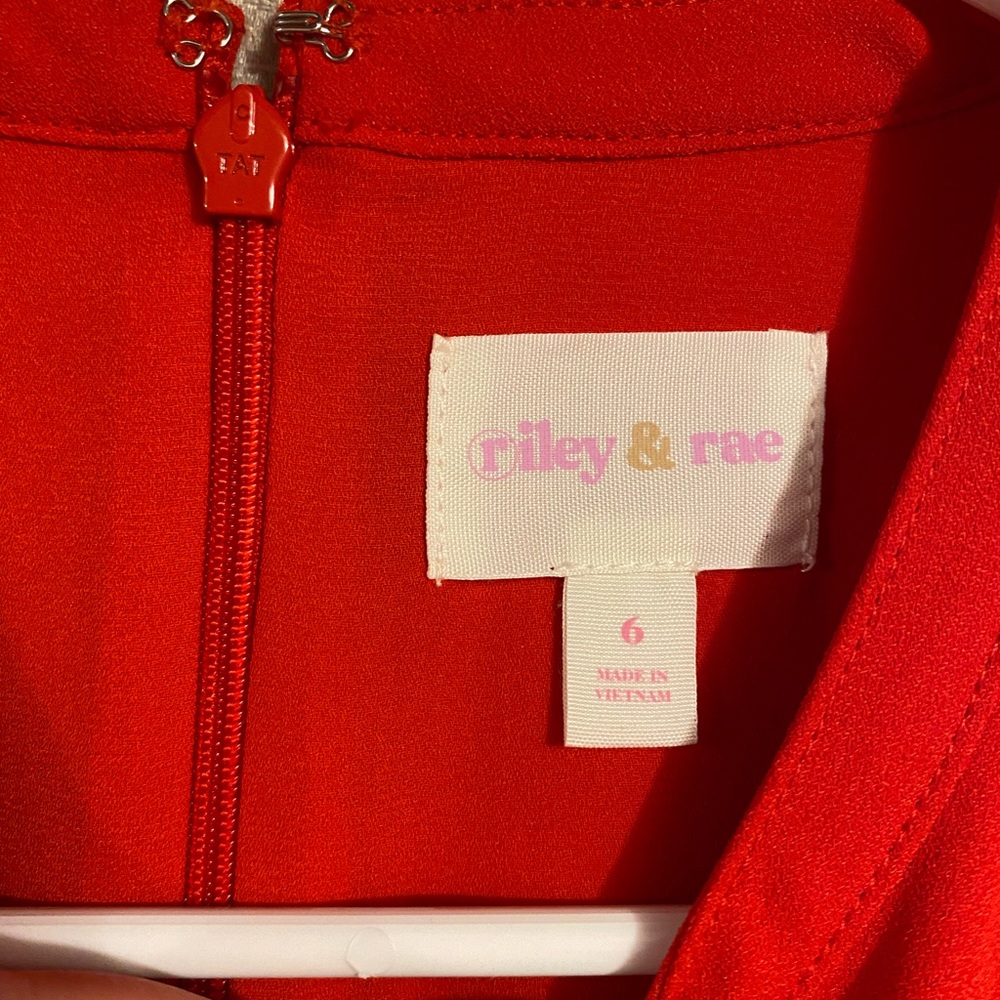Riley & Rae Res Gwyn Ruffle Sleeve Moss Dress - Picture 5 of 6